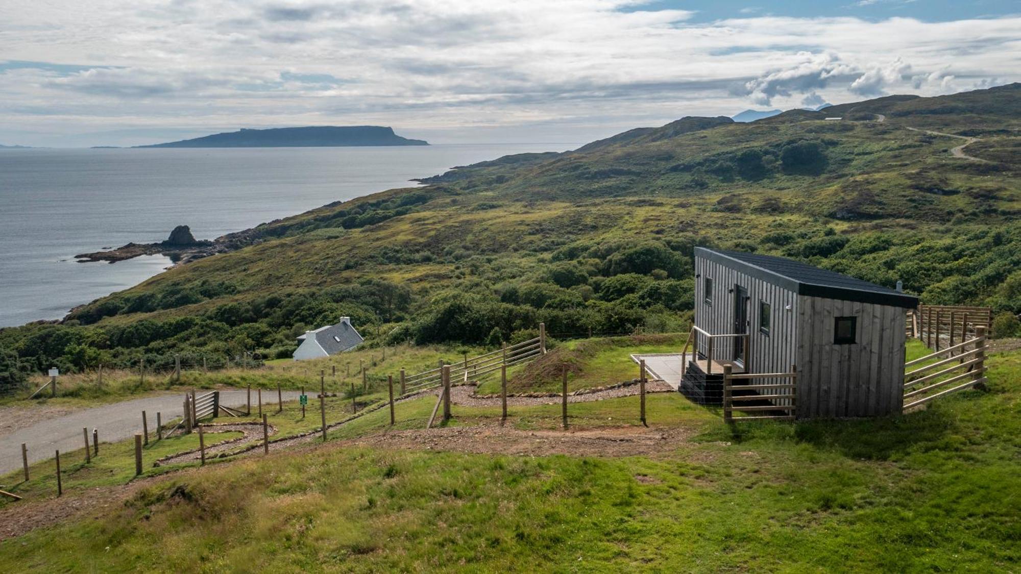 Hut On The Hill Villa Aird of Sleat Exterior photo